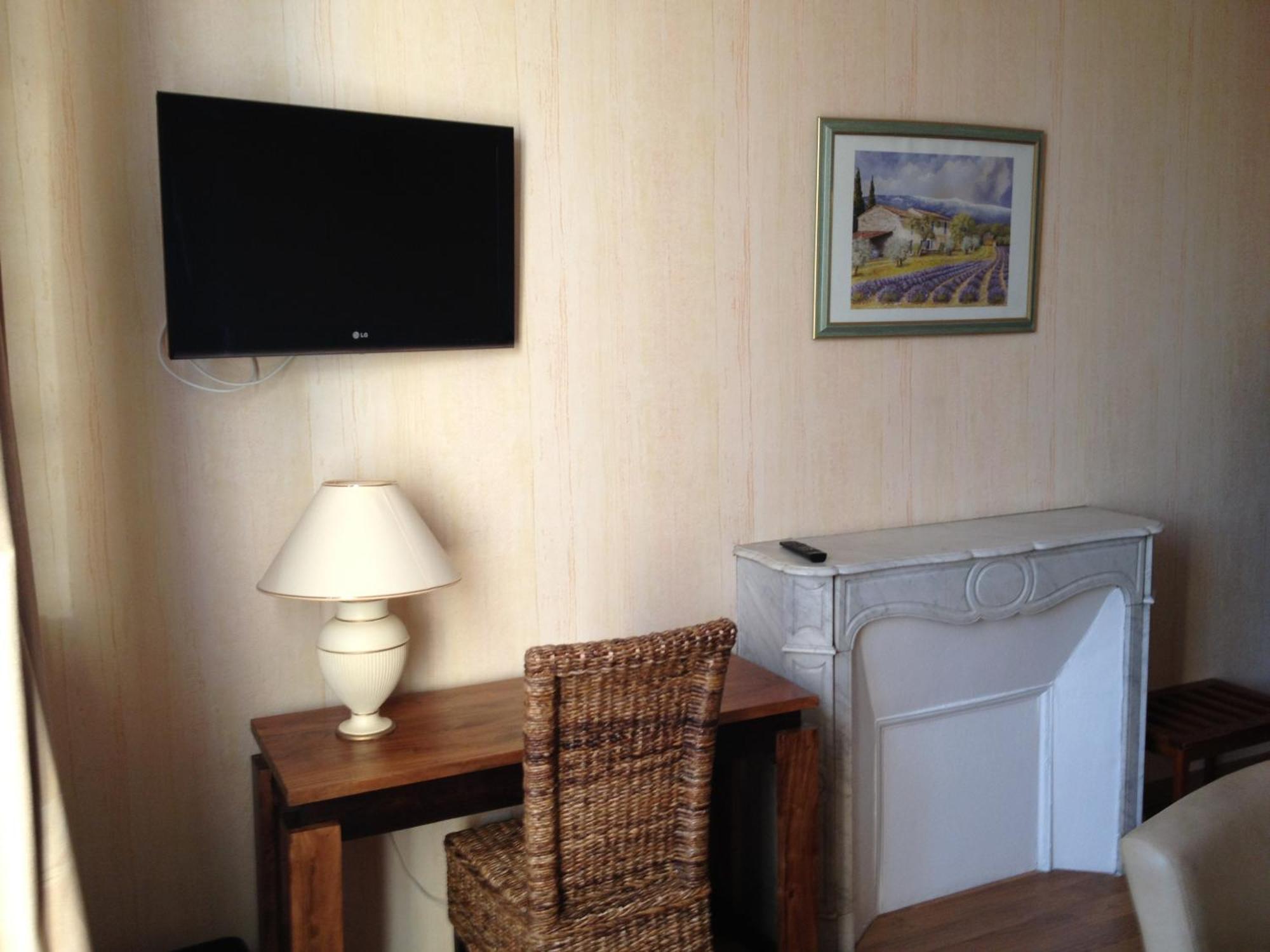 Hotel Couleurs Sud Centre-Ville Gare Charleville-Mézières المظهر الخارجي الصورة