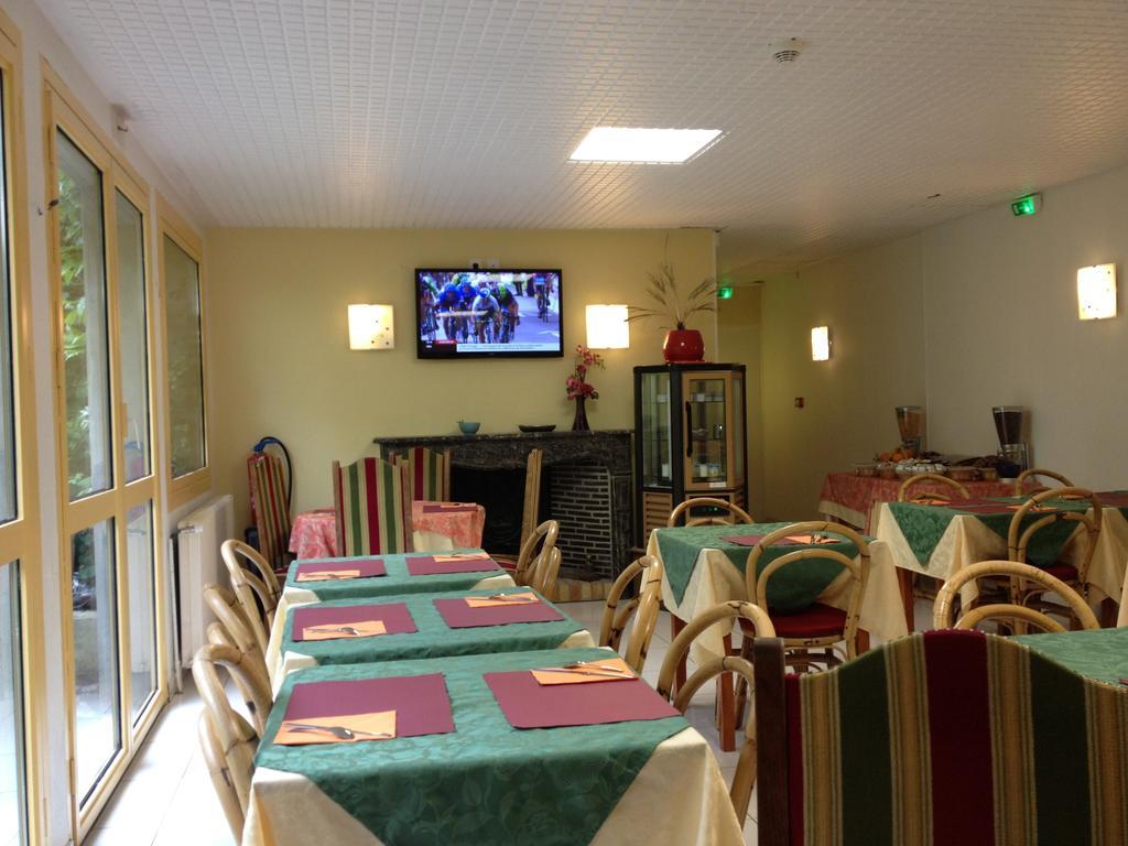 Hotel Couleurs Sud Centre-Ville Gare Charleville-Mézières المظهر الخارجي الصورة